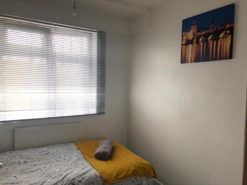 Готель London Budget Maisonette Екстер'єр фото